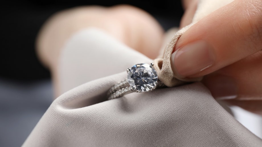 4 lab-grown diamond brands worth your money right now — and what to buy