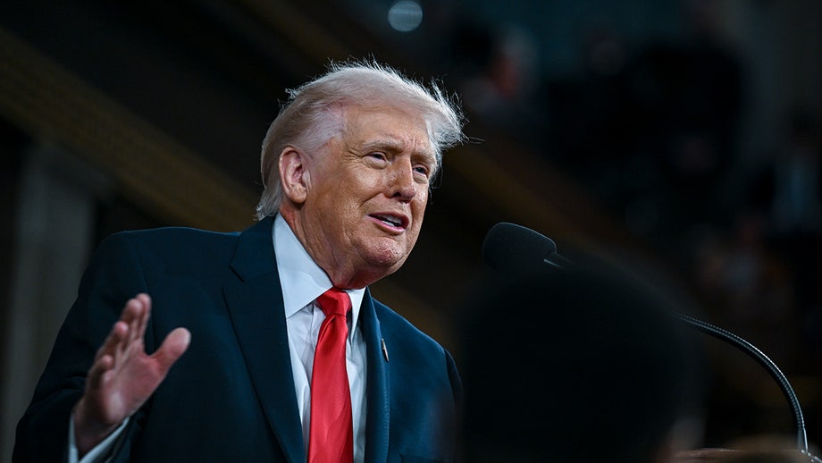 Trump touts economy, clashes with Democrats in combative State of the Union