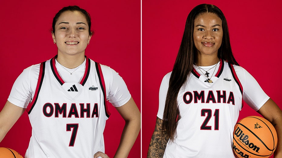 Women’s college basketball players recount rescuing victims after sinkhole swallows 2 vehicles
