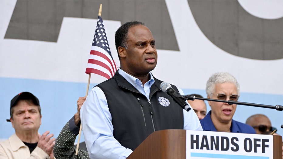 Jesse Jackson’s son decries ‘toxic climate’ in DC that would ‘lower the flag’ for Charlie Kirk