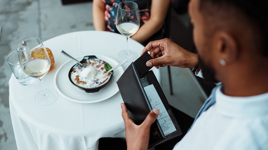 America's biggest tippers revealed: The 5 most and least 'generous' states