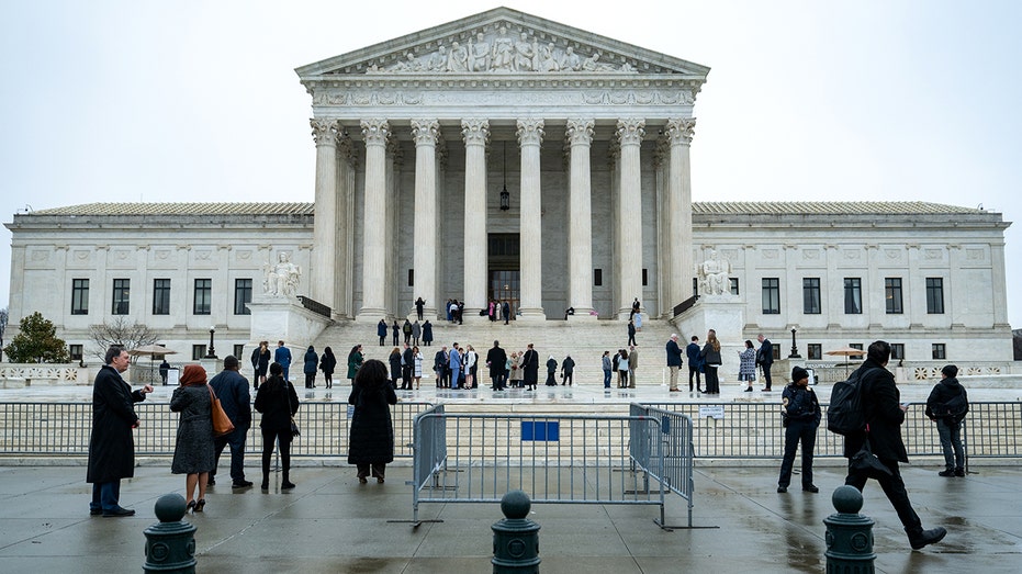 memeorandum: Supreme Court hands GOP a redistricting win by striking down lower court block on Texas map (Fox News)