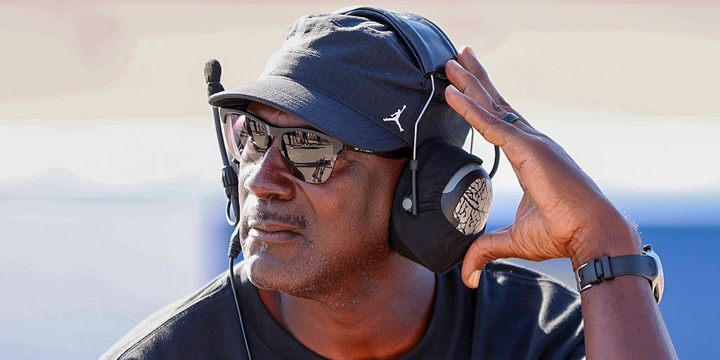 michael-jordan-nascar-1.jpg?ve