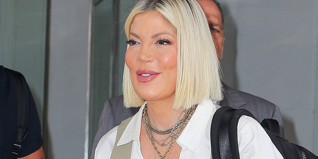Tori Spelling sets the record straight on 30 years of plastic surgery rumors