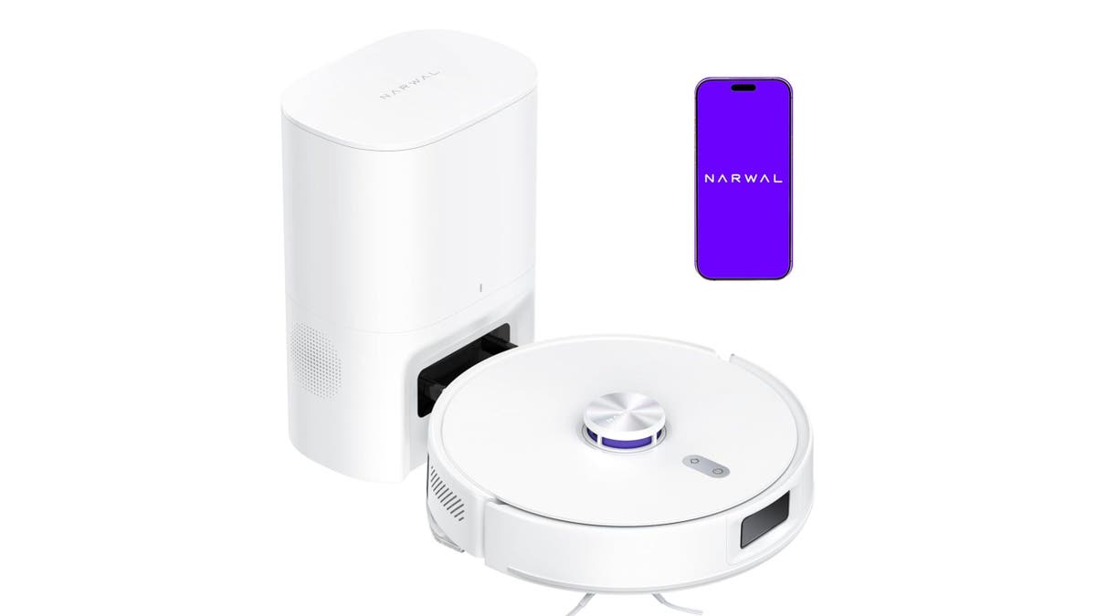 The large dust bag prevents you from constantly emptying the robot. 