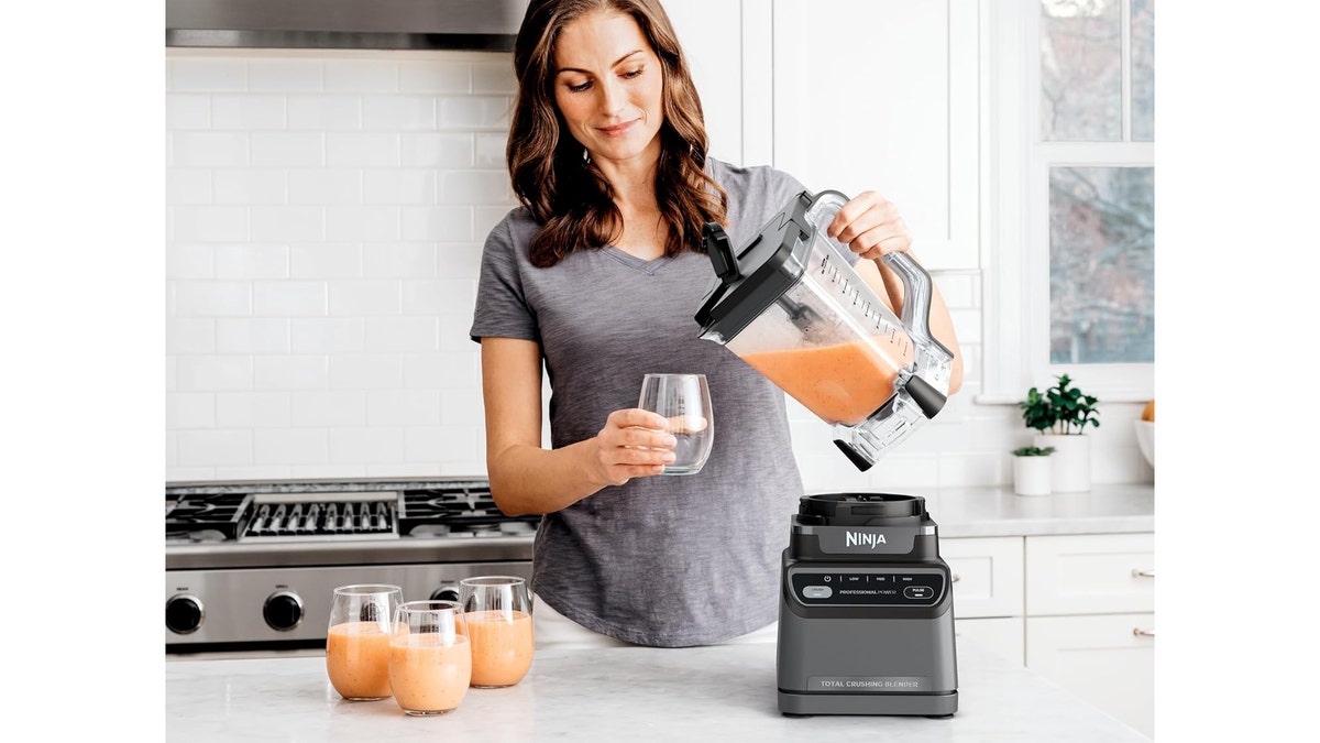 Create smoothies, sauces and soups with this Ninja blender. 