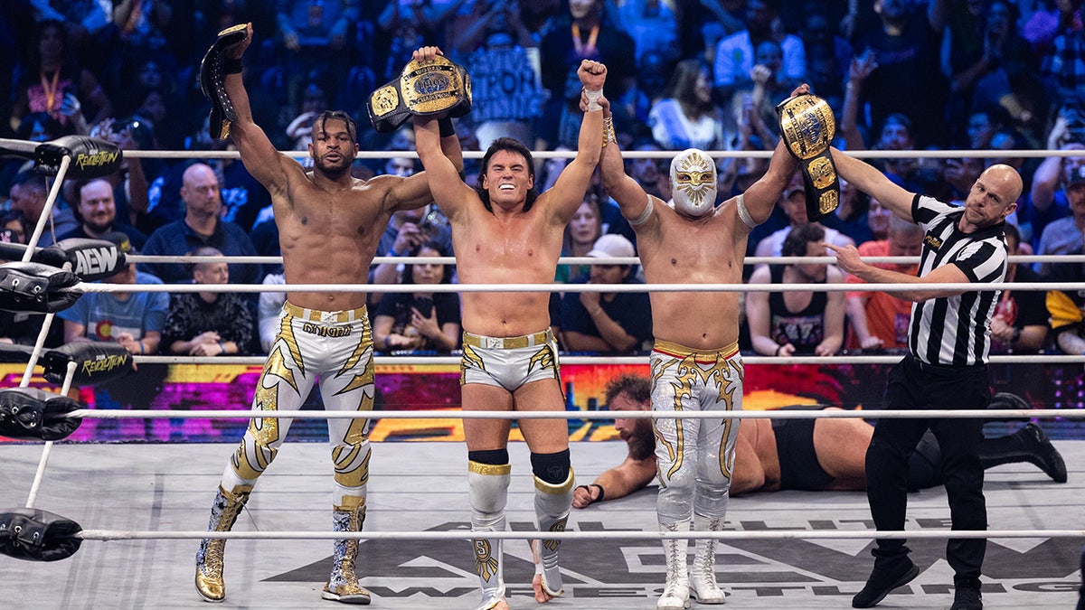 AEW's caller   satellite   trios champipons