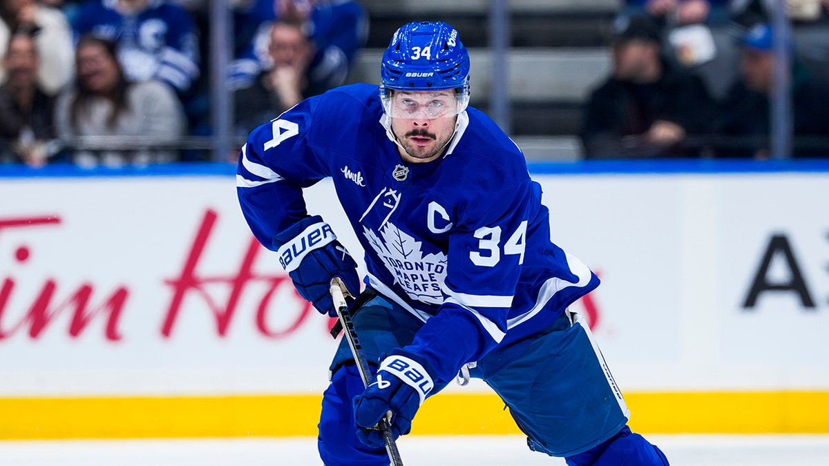 Auston Matthews skates connected ice