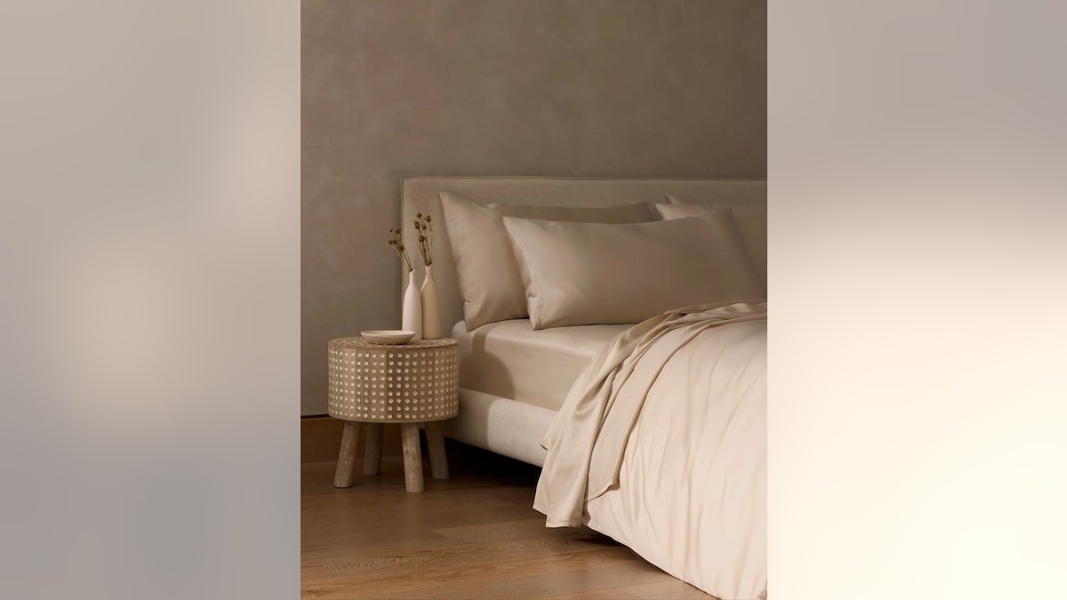 Lightweight and cool, these sheets are a smart choice for hot weather.