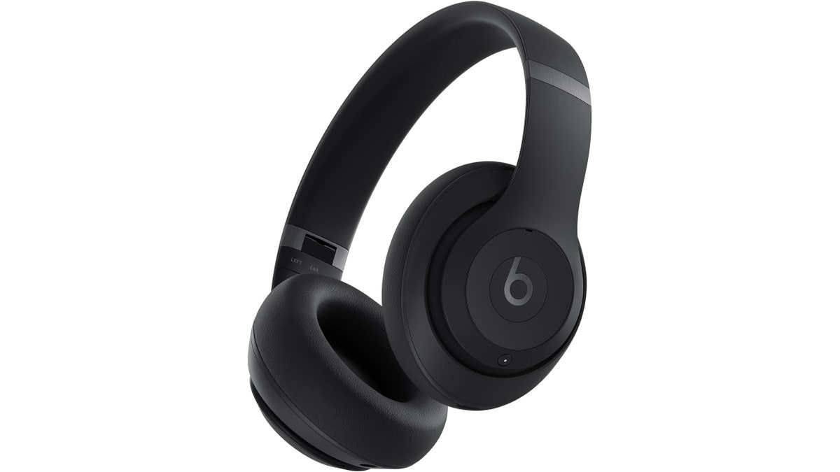 These headphones have a long battery life.