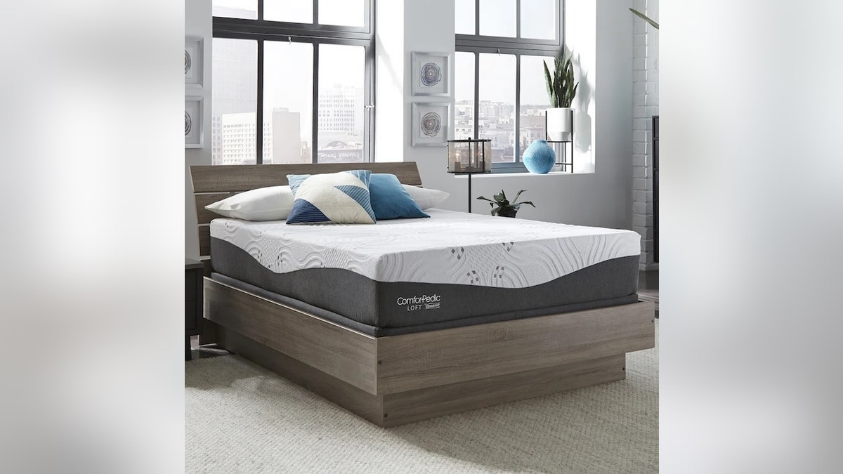 A gel-infused top layer keeps this all foam mattress cool.