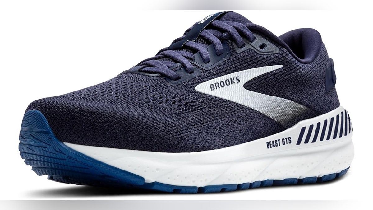 Extra padding helps keep your feet aligned as you walk.