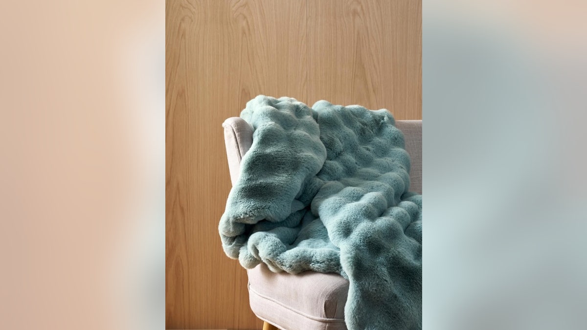 The bubble texture adds to the appeal of this blanket.