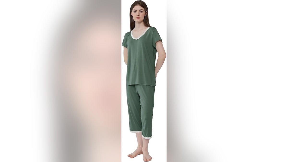 A cooling sleep set for under $35.