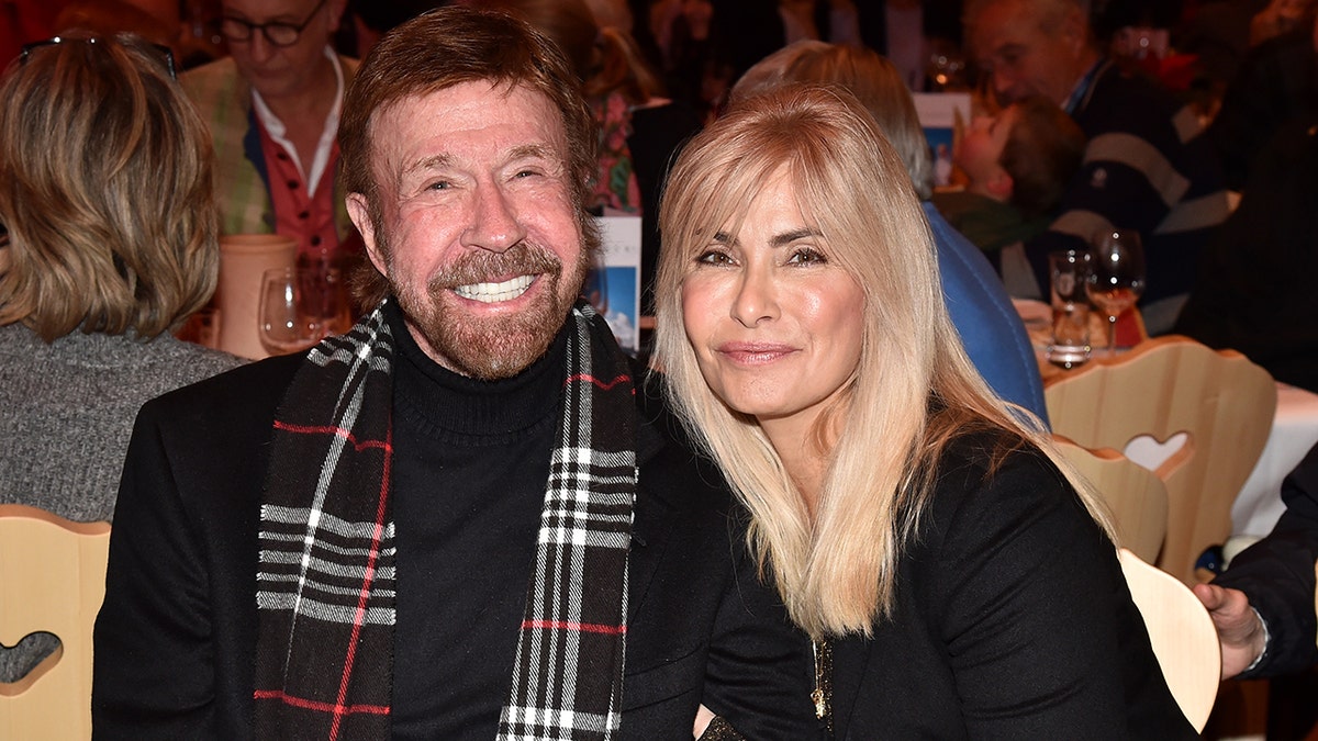 Chuck Norris and his wife Gena O'Kelley at the Christmas Market in November 2019.