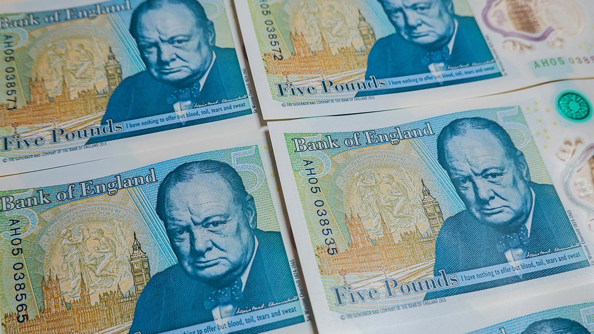 Bank of England five pound note