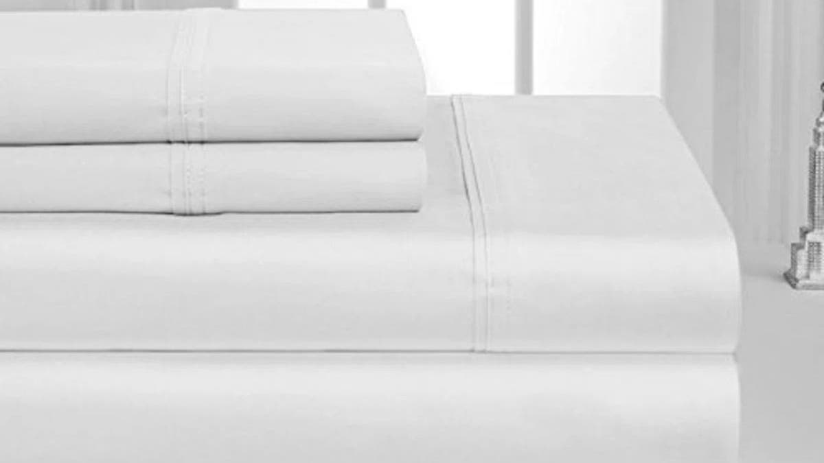 These cotton sheets feel silky smooth.