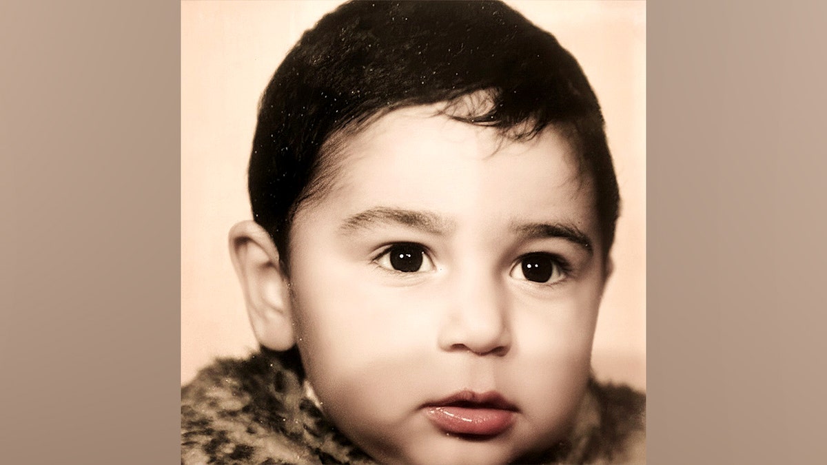 Held at gunpoint at 9, Iranian refugee turned pastor now prays for Iran’s hour of freedom