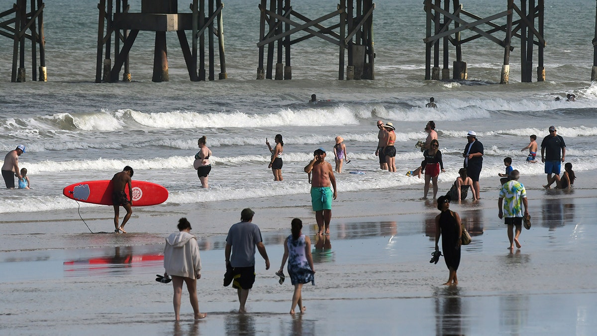 Video shows panicked Spring Break crowds fleeing beach hotspot after reports of five weekend shootings