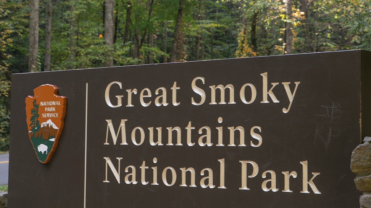 great smokies sign