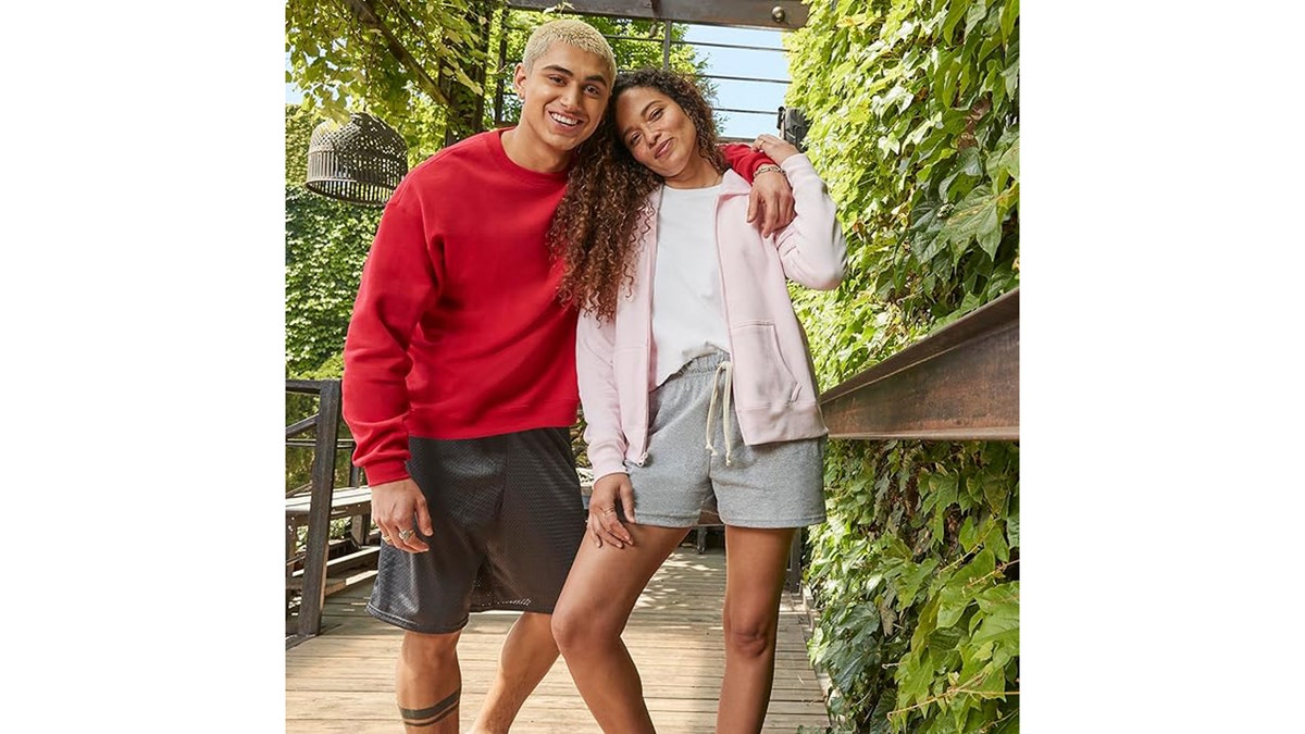 Stay comfortable and cool in these laid-back shorts.