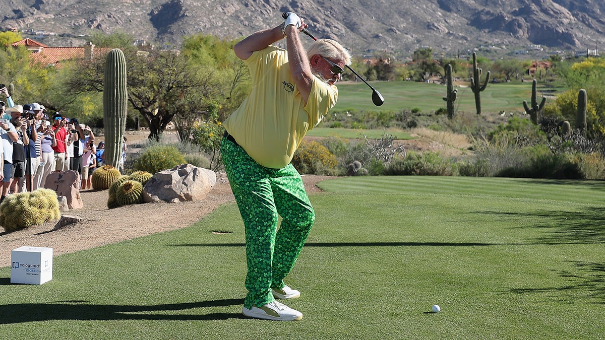 John Daly calls himself a ‘jacka–‘ after falling down desert hill during tournament