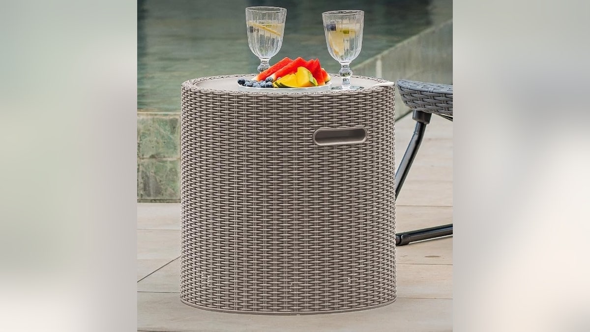 The insulated bucket to keep your drinks cold.