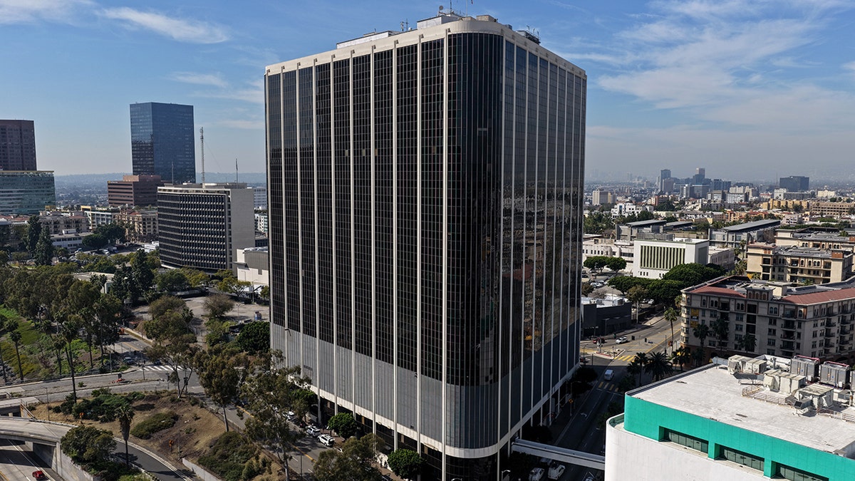 FBI un registro en las oficinas del Distrito Escolar Unificado Los