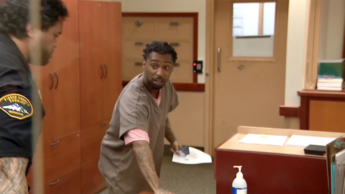 Majeed Guerry comparece em tribunal