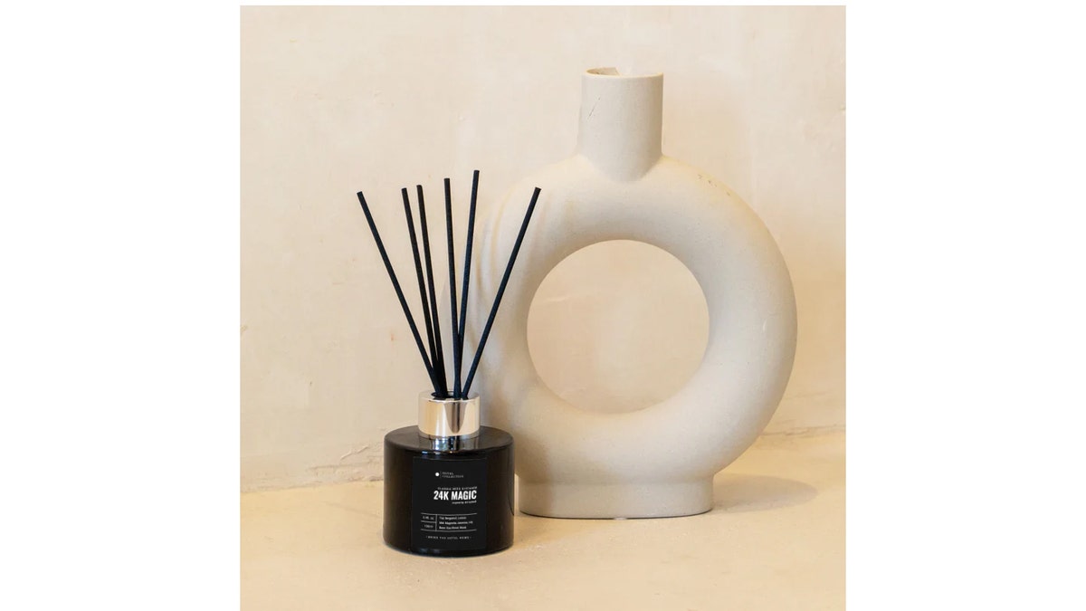 Fill your bathroom with a coastal-inspired scent.