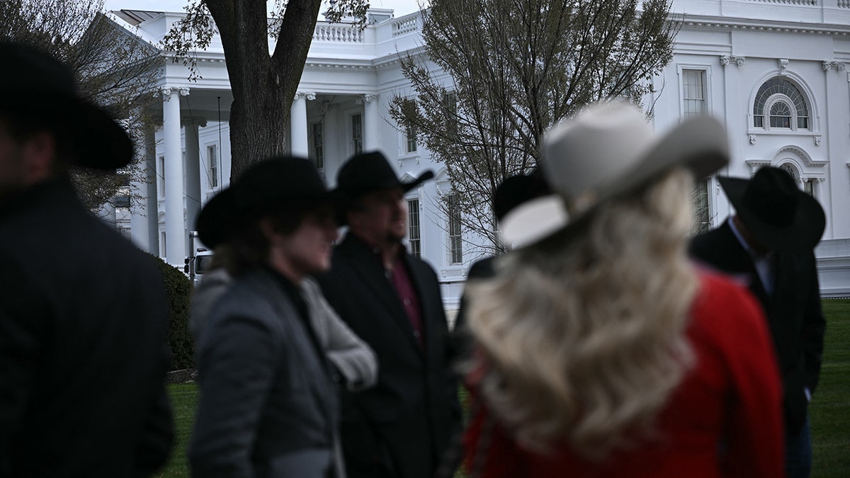 Trump welcomes PRCA, WPRA champions at White House in return of rodeo tradition