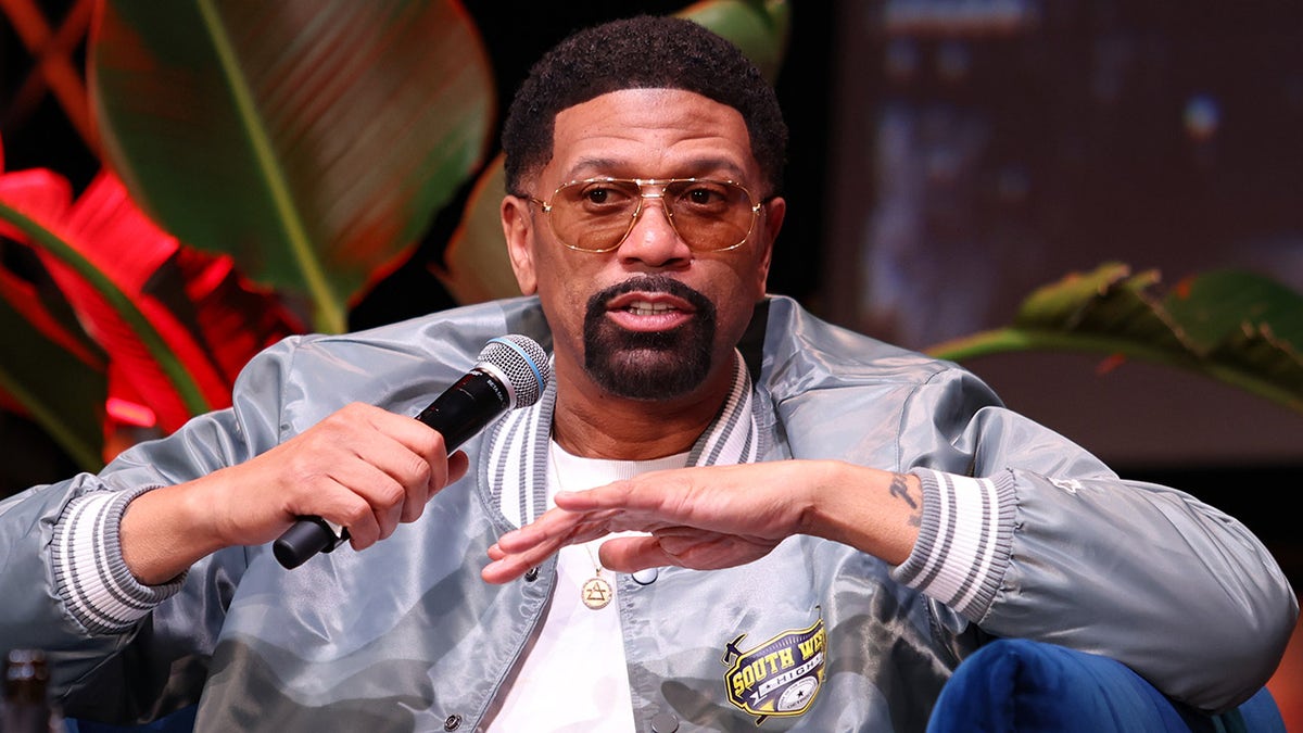 Jalen Rose talks on a podcast