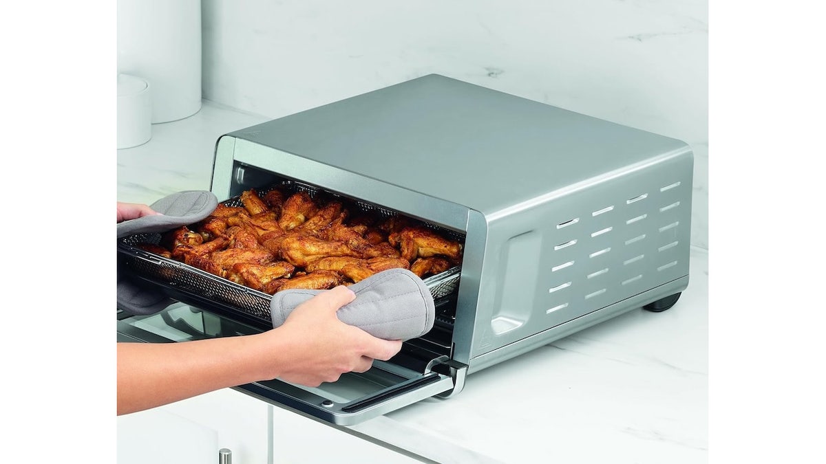 This Ninja combo heats up in about 60 seconds and flips up for compact, space-saving storage.