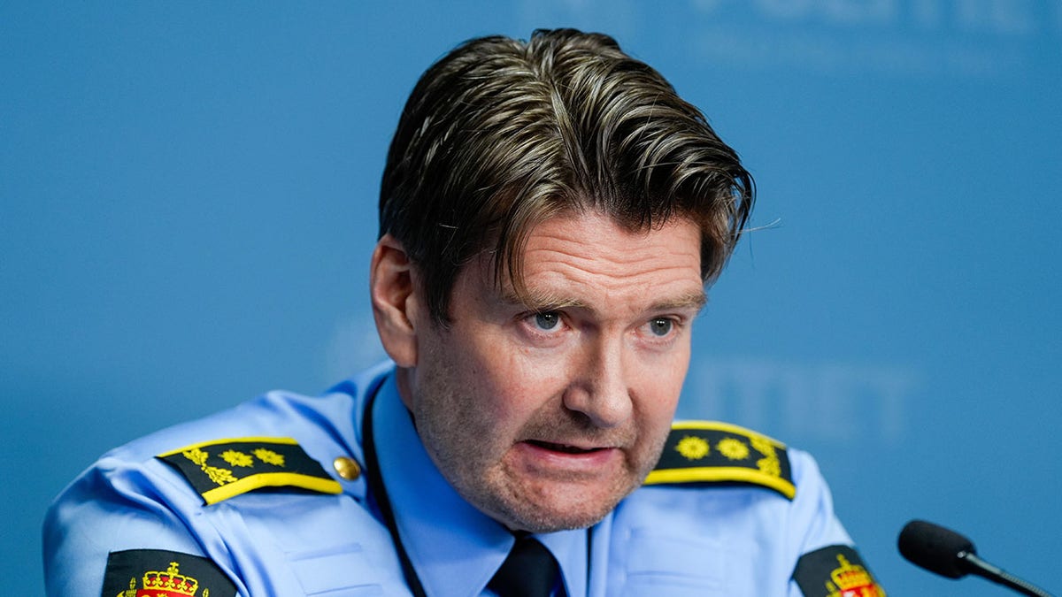 Abogado de la policía Christian Hatlo