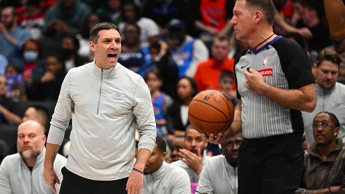 Oklahoma City Thunder head coach Mark Daigneault reacts during a basketball game at Capital One Arena