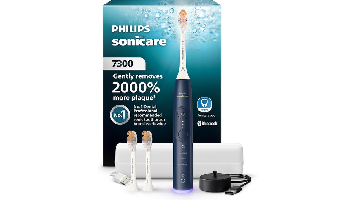 Reach deeper around your teeth with this toothbrush’s angled bristles. 