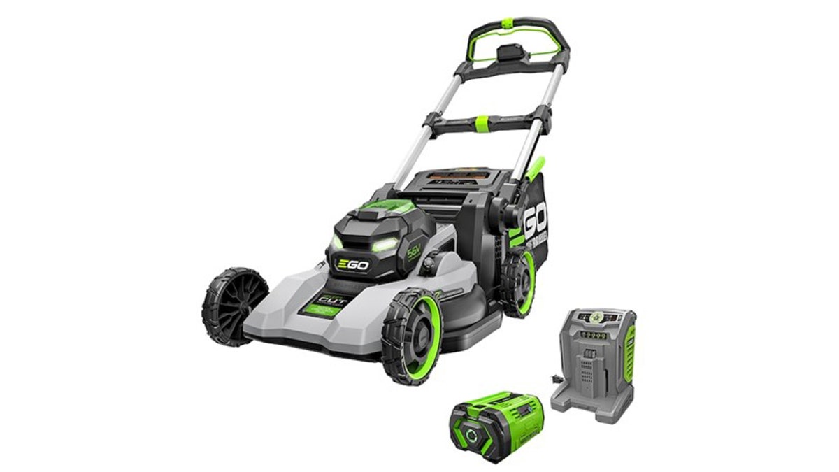 Image text: The 75-minute runtime is plenty for small to medium sized yards. 