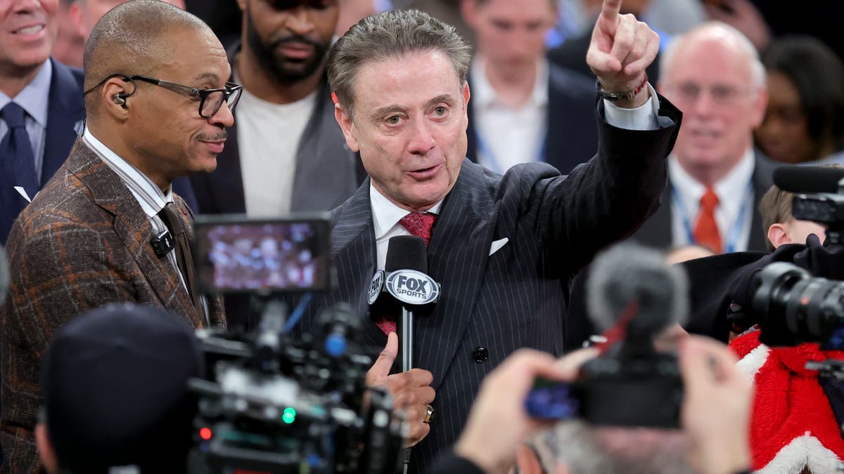Rick Pitino interviewed after a St. John's win