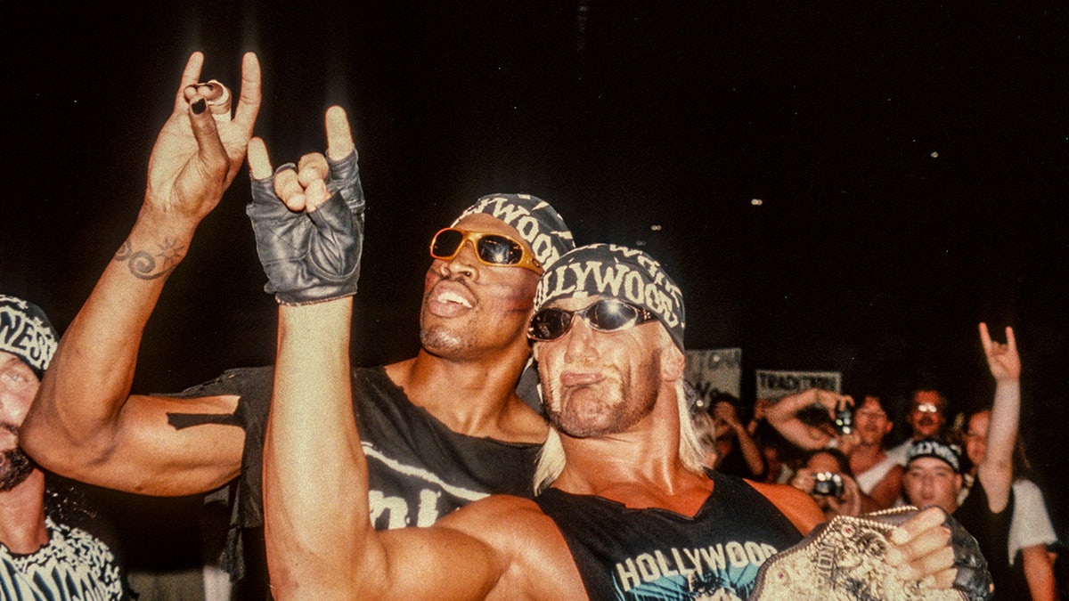 Dennis Rodman and Hulk Hogan before the match