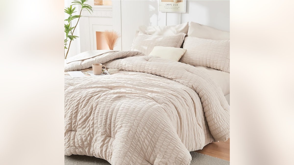 Seersucker bedding set with sheets included, now 30% off.
