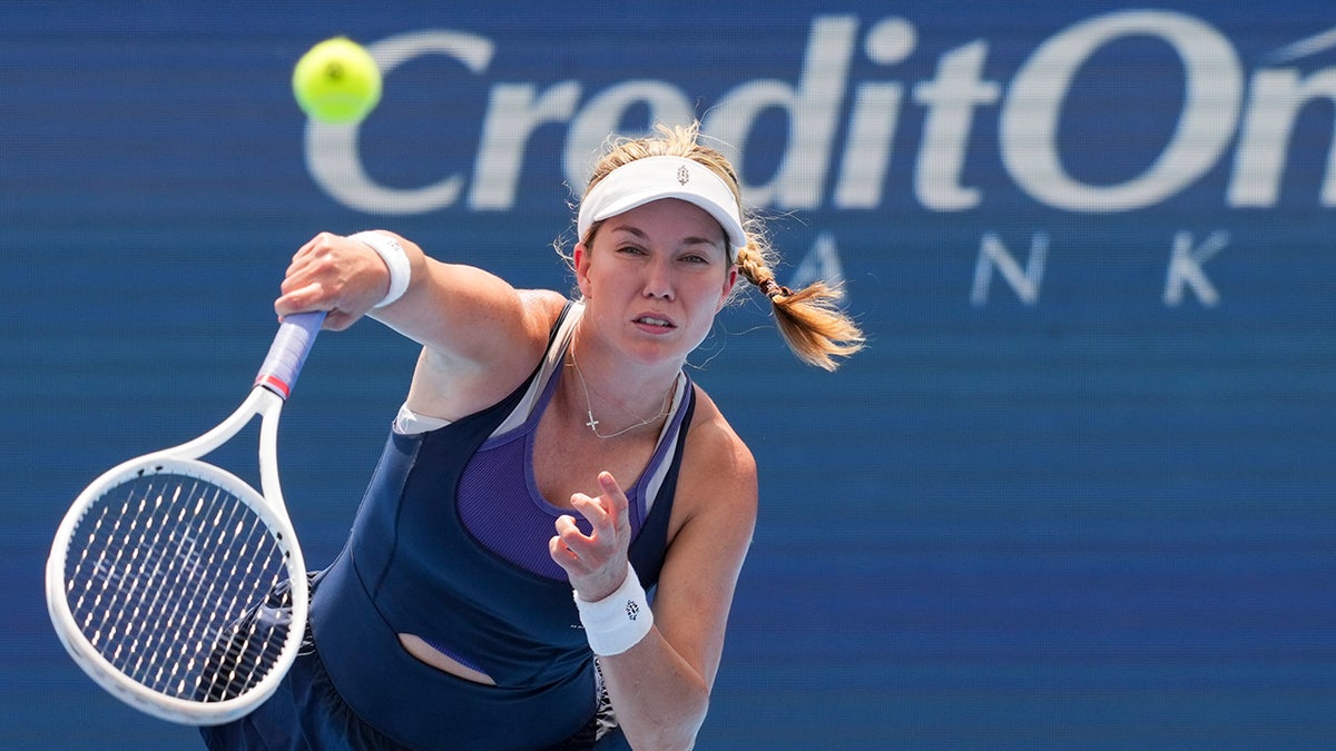 Danielle Collins serves