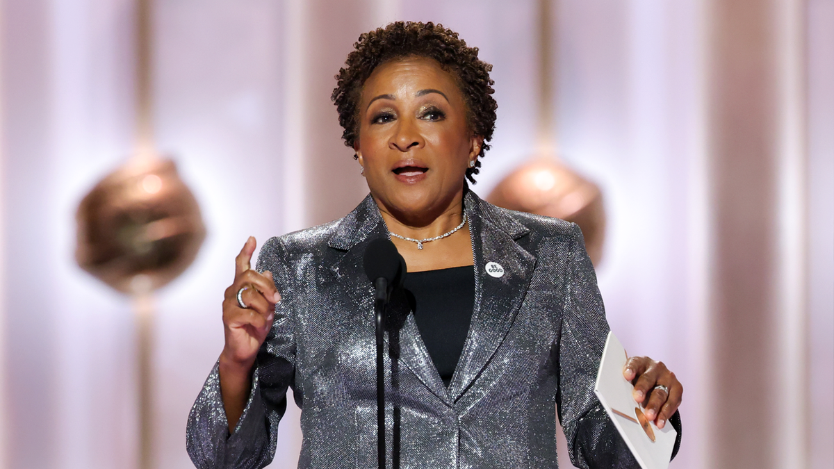 Comedian Wanda Sykes argues that modern comics are terrified of critics for saying wrong jokes
