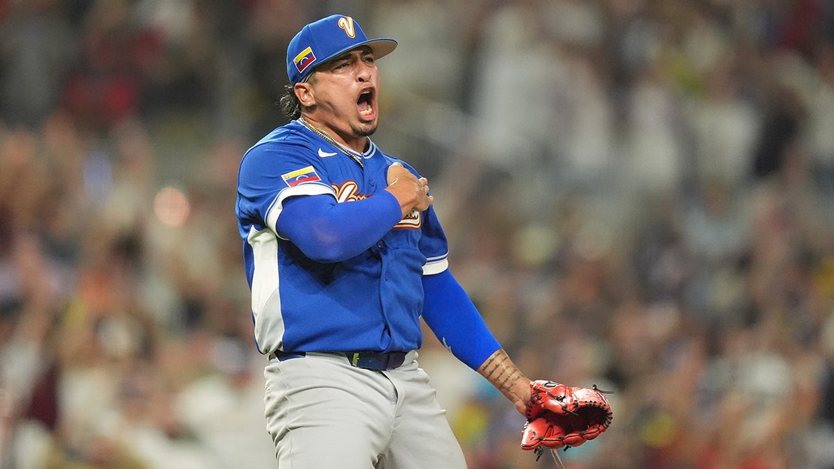 Daniel Palencia celebrates