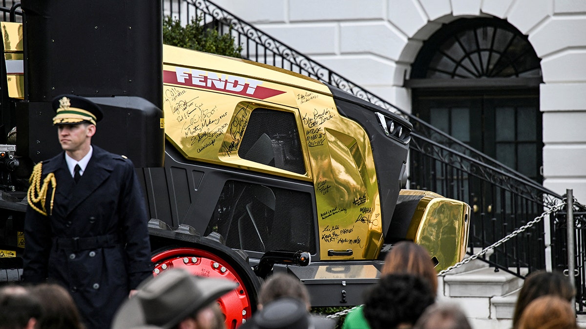 El «Golden Tractor» en el evento de agricultores de la Casa Blanca