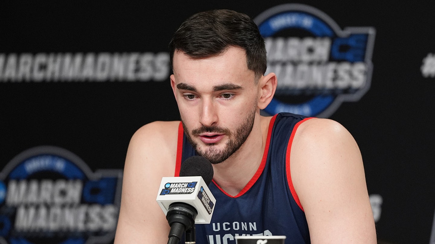 Charles Barkley tees off on alleged treatment of 'amazing immigrants'