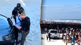 Video shows panicked Spring Break crowds fleeing beach hotspot after reports of five weekend shootings
