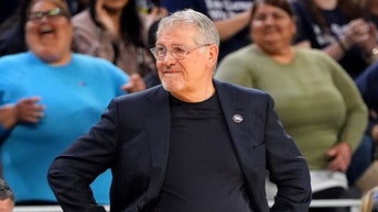 Women's legendary basketball coach makes eyebrow-raising comments on trans debate - Fox News