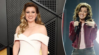 Kelly Clarkson claims 'American Idol' lied about million-dollar check - Fox News