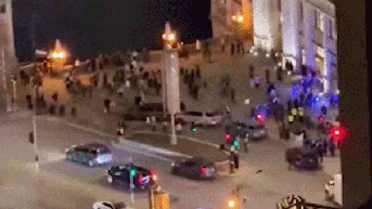 Mayor begs parents to keep kids home as city braces for 'teen trend' amid takeovers - Fox News