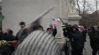 Man pummeled in wild video during New York City vigil for dead Iranian dictator - Fox News